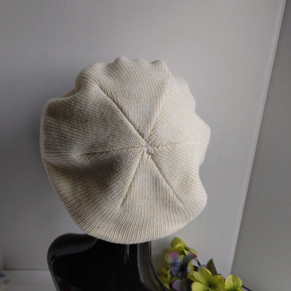 Vintage Ivory Knit Beret Hat - Picture 4 of 8